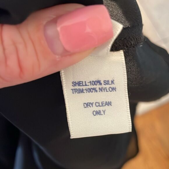 REBECCA MINKOFF GORGEOUS SILK AND LACE BLOUSE BLACK SIZE 0 - Picture 11 of 11